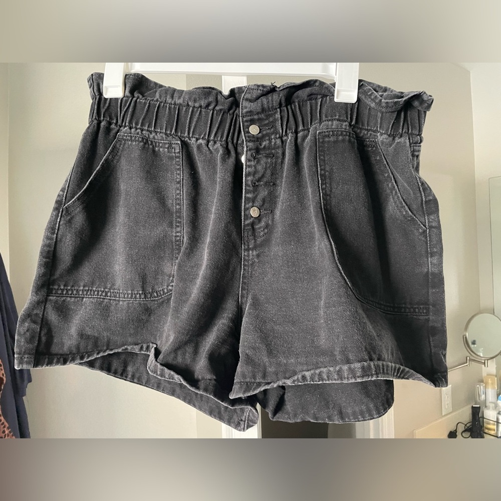 SHEIN Black Paper Bag Denim Shorts